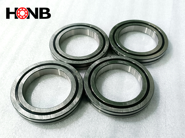 怎樣避免交叉滾子軸承過(guò)早失效淺析？